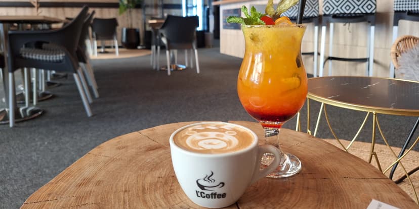 Otevřený voucher do kavárny L'Coffee v hodnotě 200–1000 Kč: káva, čaj, dezerty i koktejly
