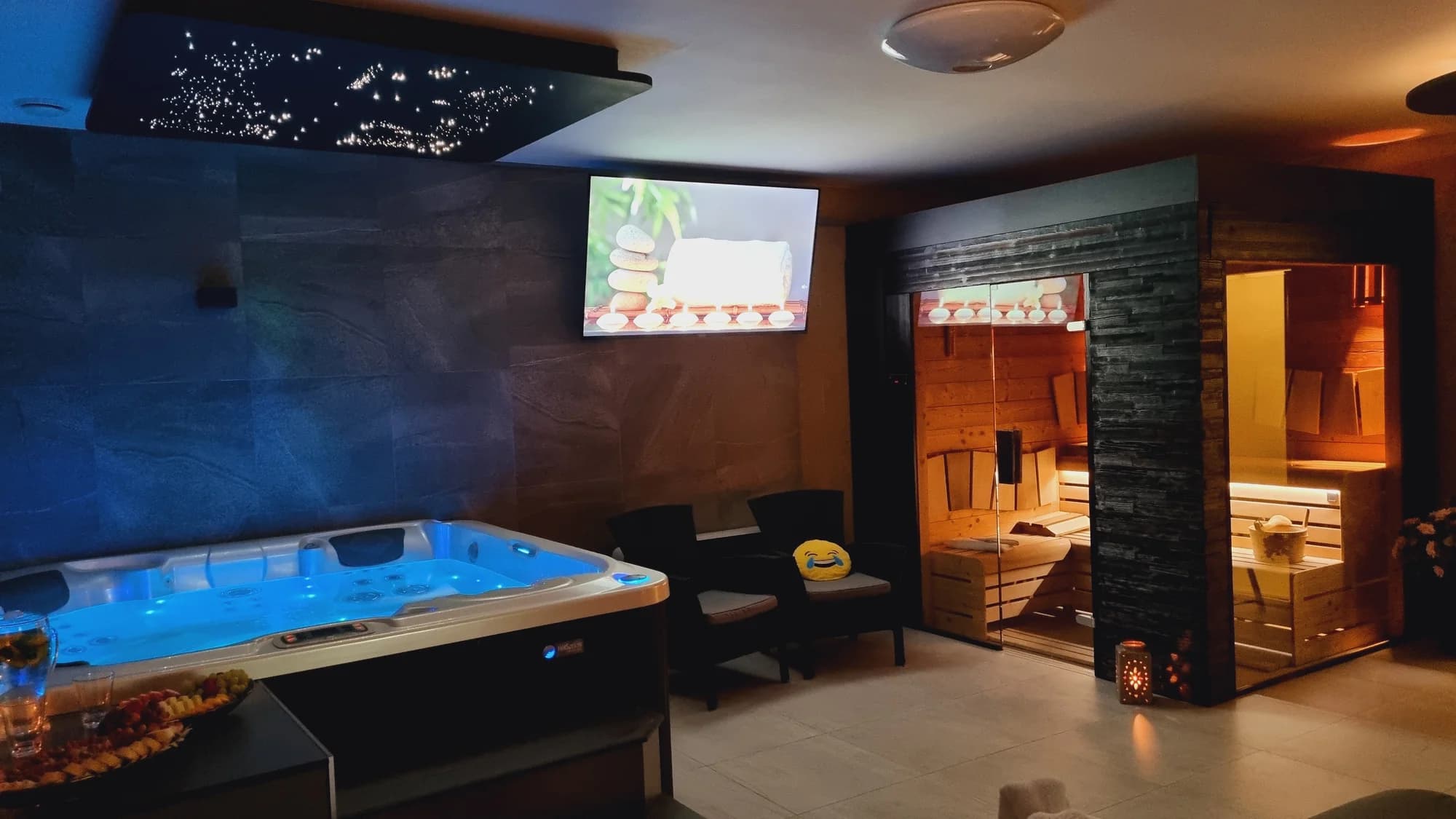 Uvolněte se: masáže pro jednoho či pár, privátní vířivka, sauna i drinky či prosecco