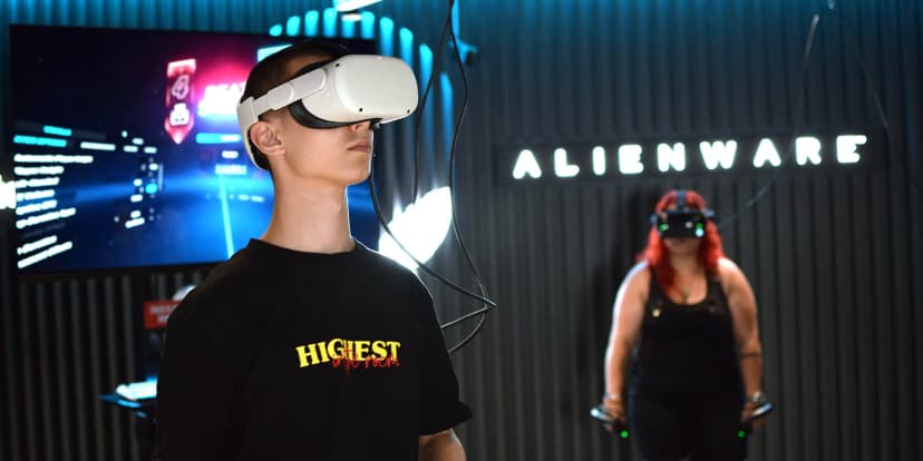 Herní balíčky plné zábavy i jídla ve Vodafone PLAYzone Arena: závodní simulátor, konzole i VR