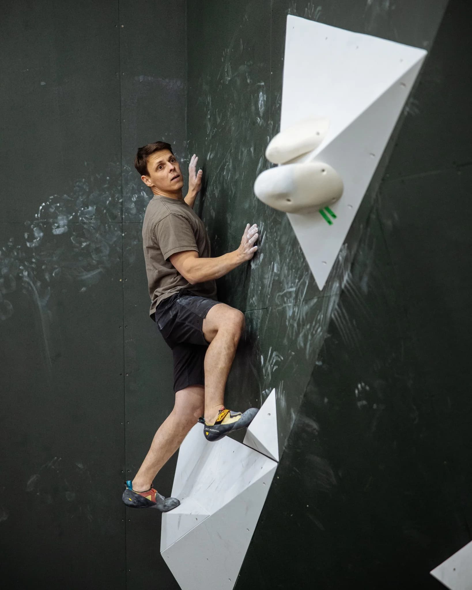 Individuální lekce boulderingu na nové stěně na Ruzyni pro 1 nebo 2 osoby