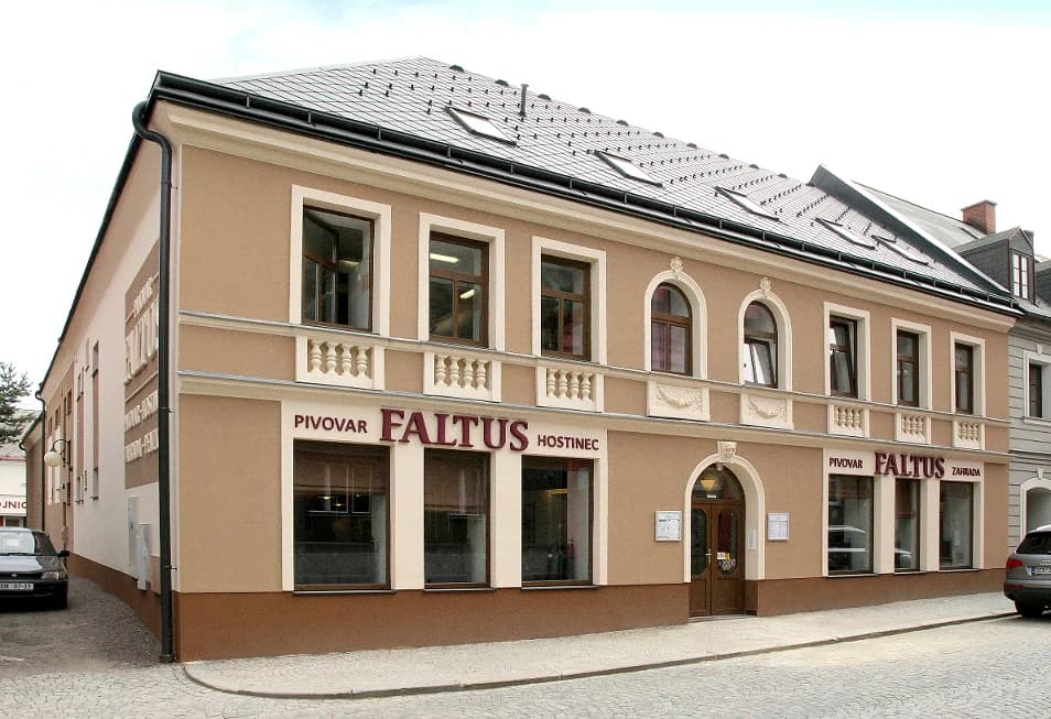Prohlídka minipivovaru Faltus: výklad, ochutnávka i dárek pro 1 nebo 2 osoby