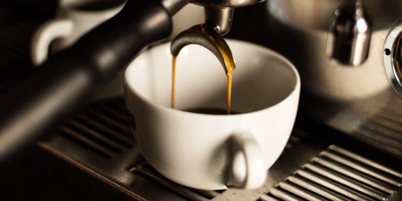 Kurz přípravy kávy: dokonalé espresso a cappuccino, 250 g zrnkové kávy na doma