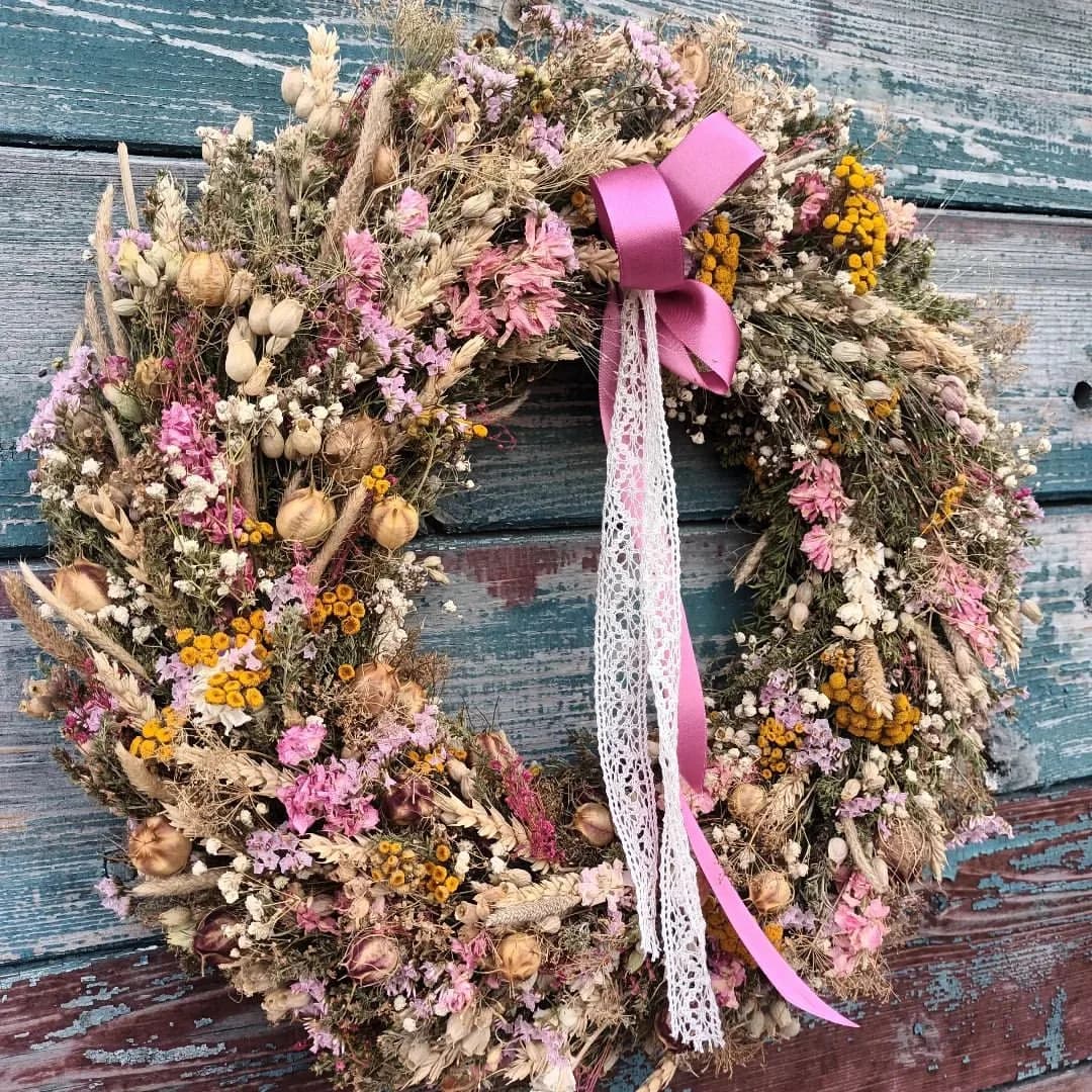 3hod. floristický kurz v Karlíně dle výběru: kytice, věnce či florální obraz