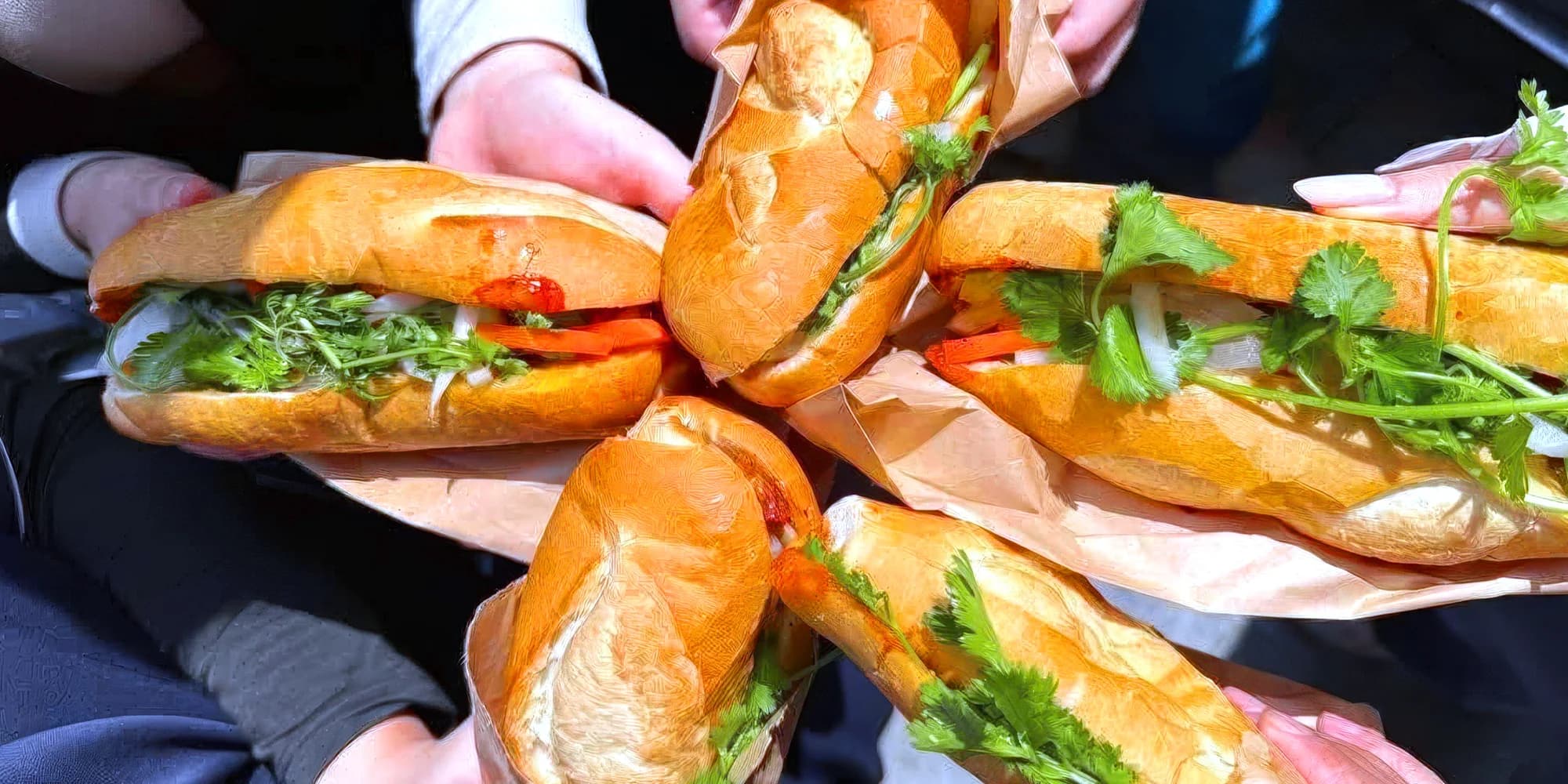 Bubble tea (500 či 700 ml) s toppingem a Bánh mì bageta pro jednoho