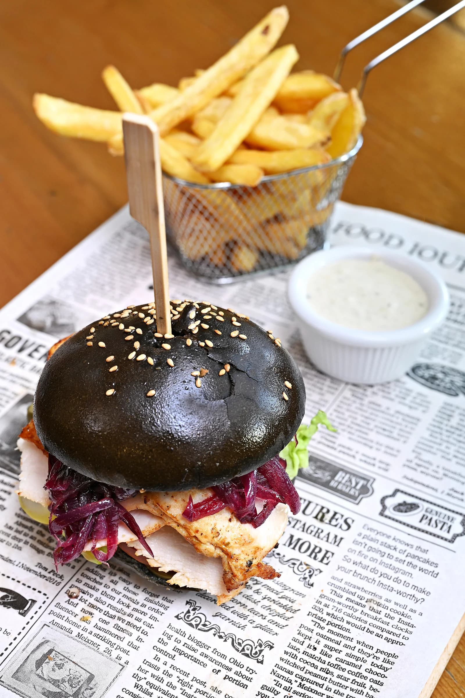 Na pivko a něco dobrého: voucher do restaurace Malešická tvrz, 500 až 1500 Kč