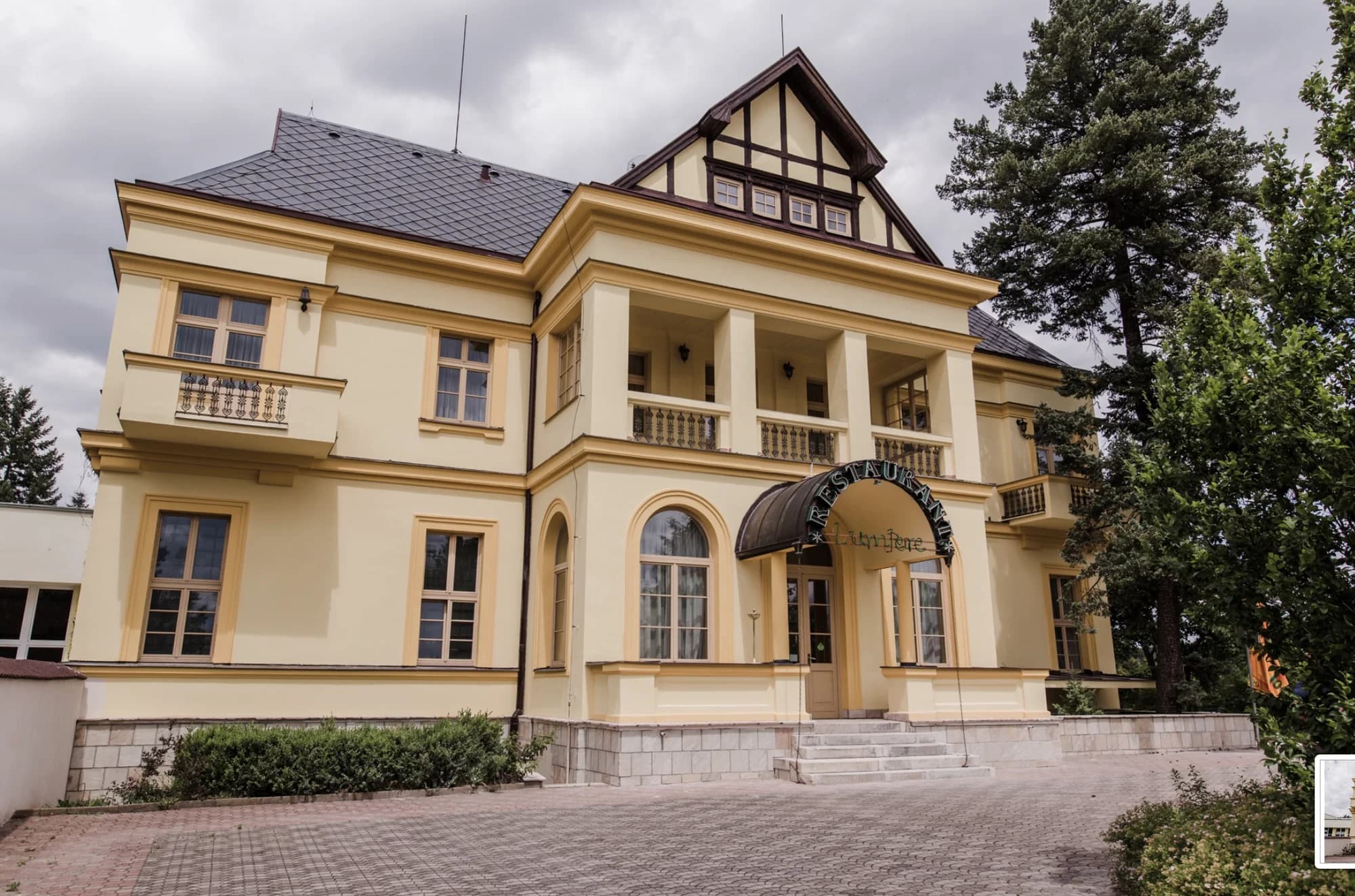 Otevřený voucher do Grill Restaurantu Palace: 500–1000 Kč na cokoli z menu