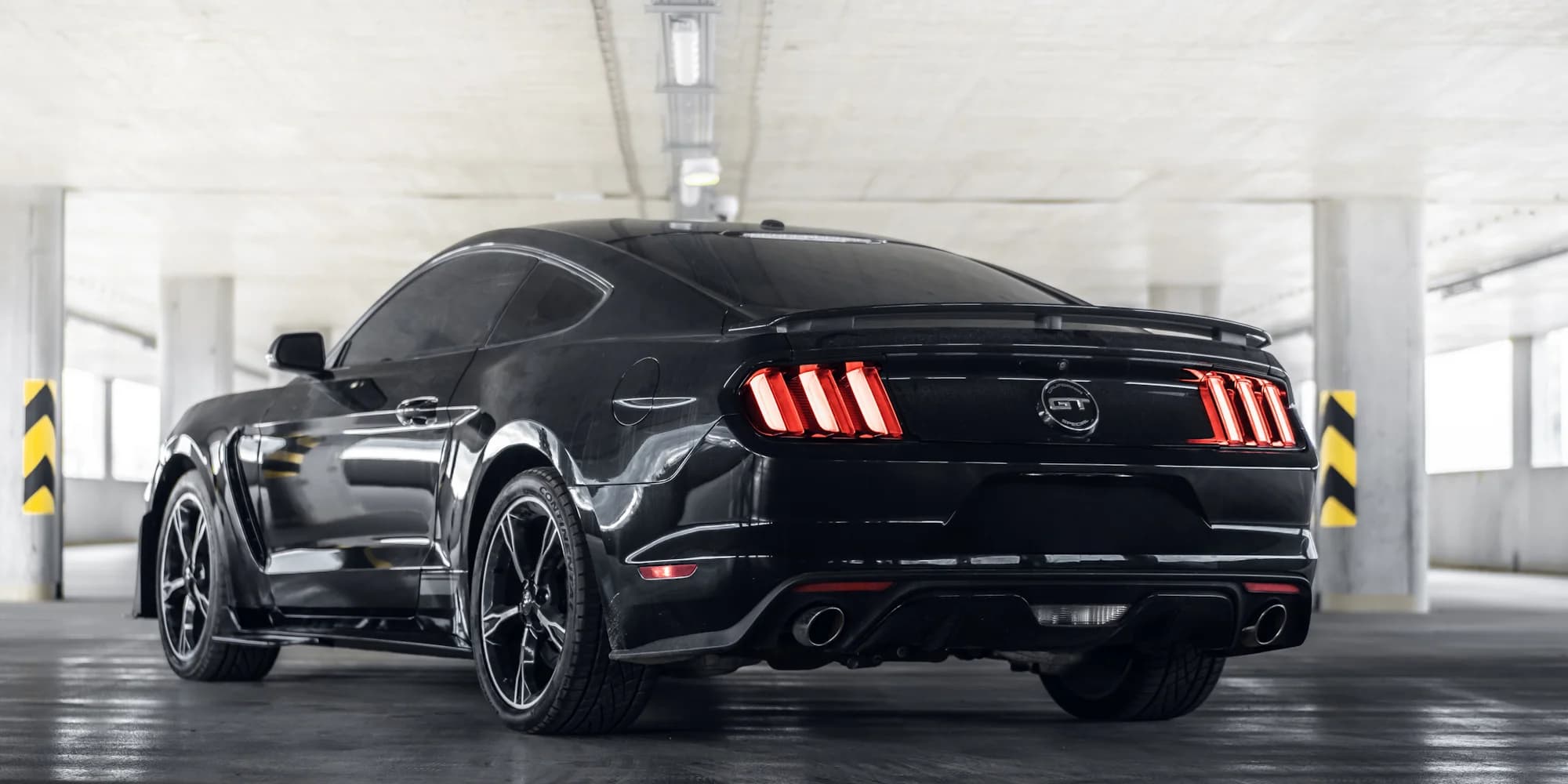 Pronájem Fordu Mustang GT Shelby paket: až 48 hod. ve všední dny