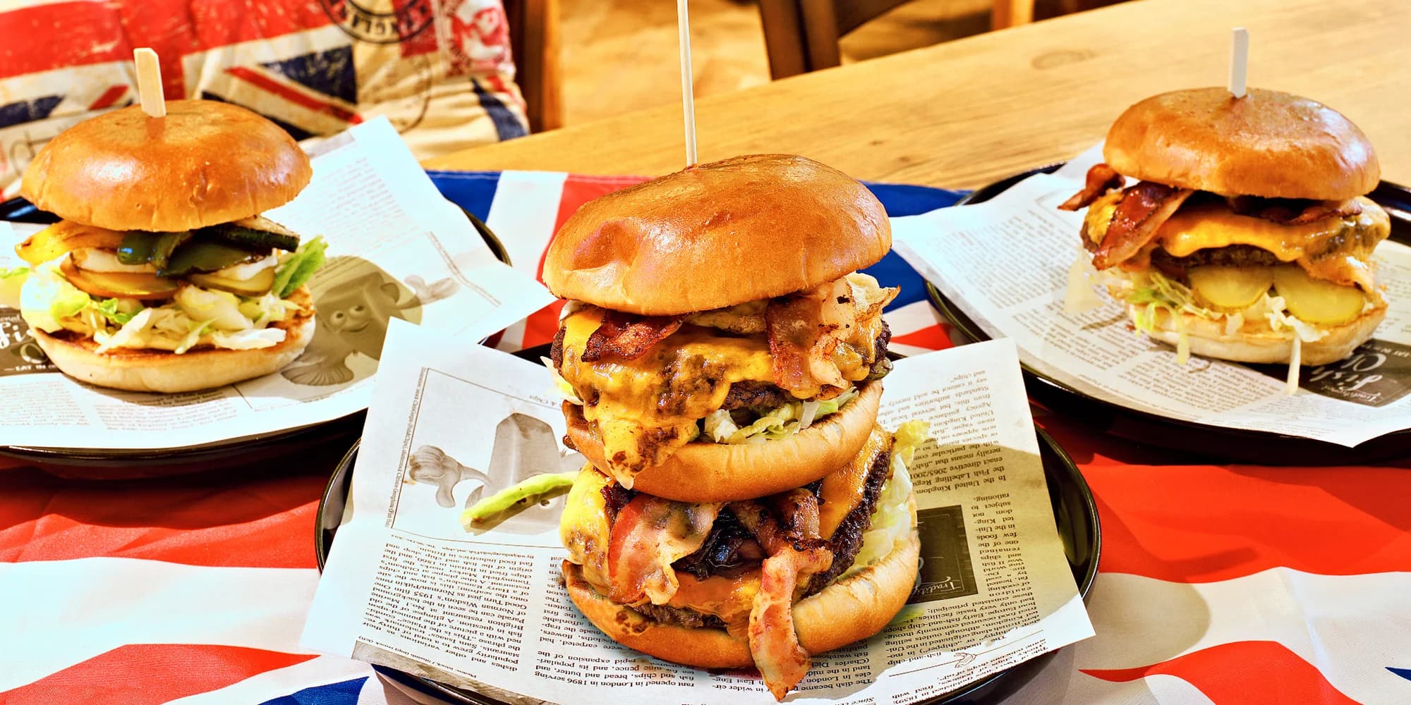 Burger nebo dvojitý burger s hranolky, žebra či fish and chips pro 1 i 2 osoby