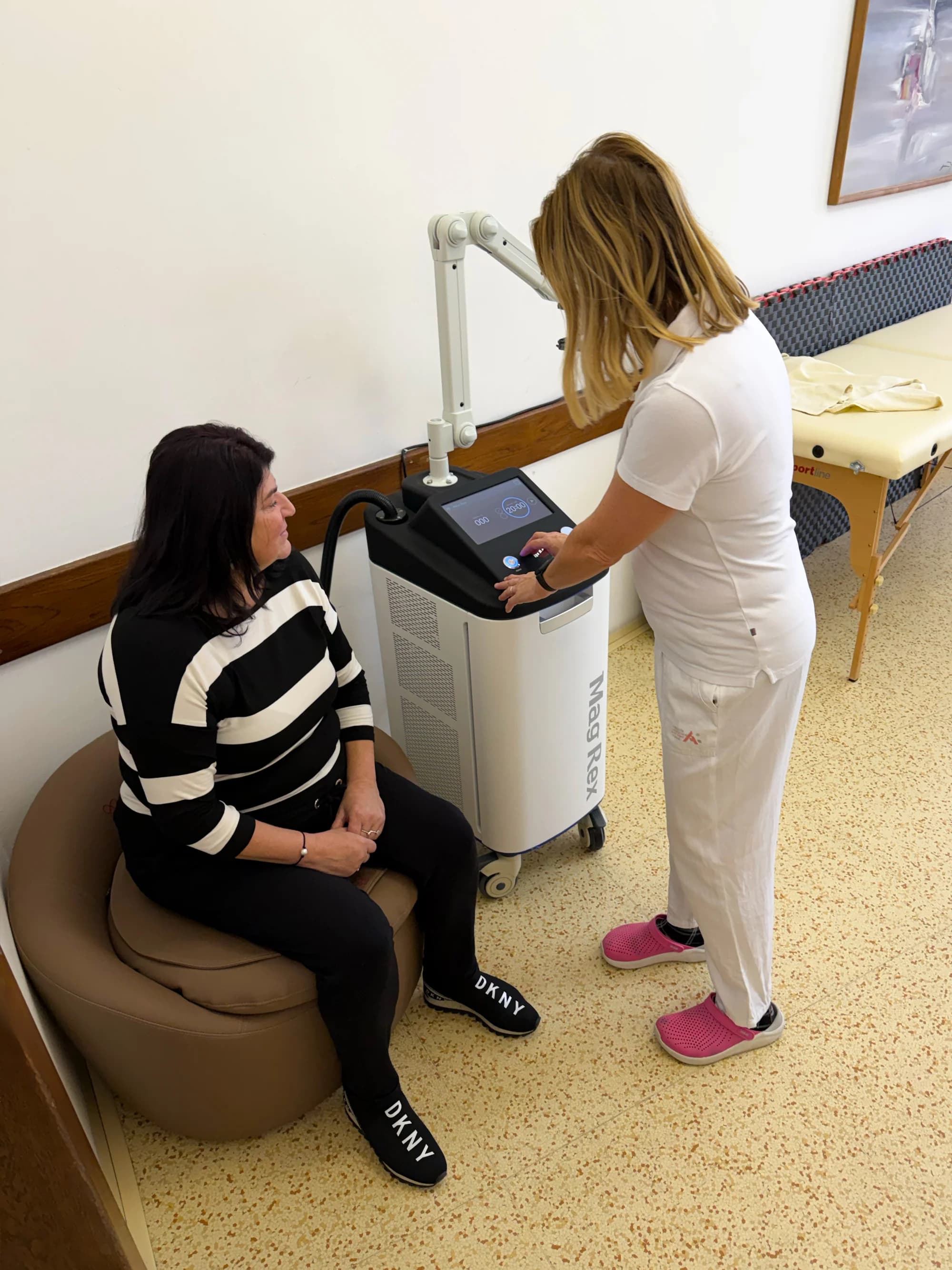 Posilte své pánevní dno: elektro-magnetická stimulace, 1 nebo 6 ošetření