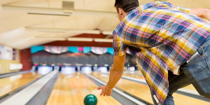 Vykutálená zábava: 1 nebo 2 hodiny bowlingu až pro 8 osob
