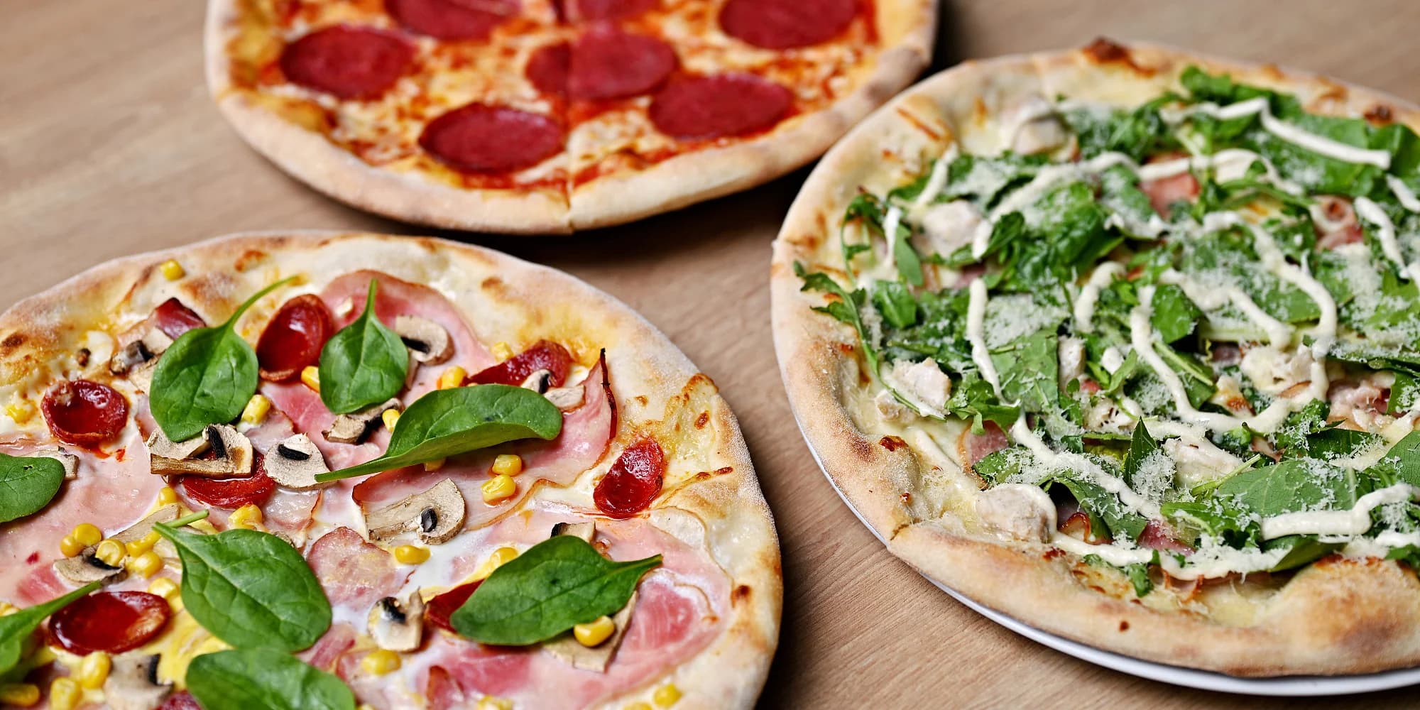 Italská pizza dle vlastního výběru pro 1 až 2 osoby: tuňáková, vegetariana i salámová