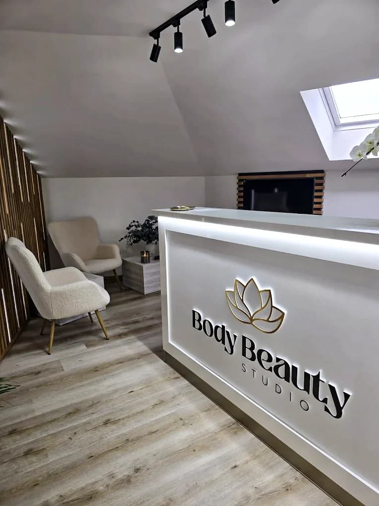 Pilates Reformer či Vacuslim 48: formování postavy a redukce tuků