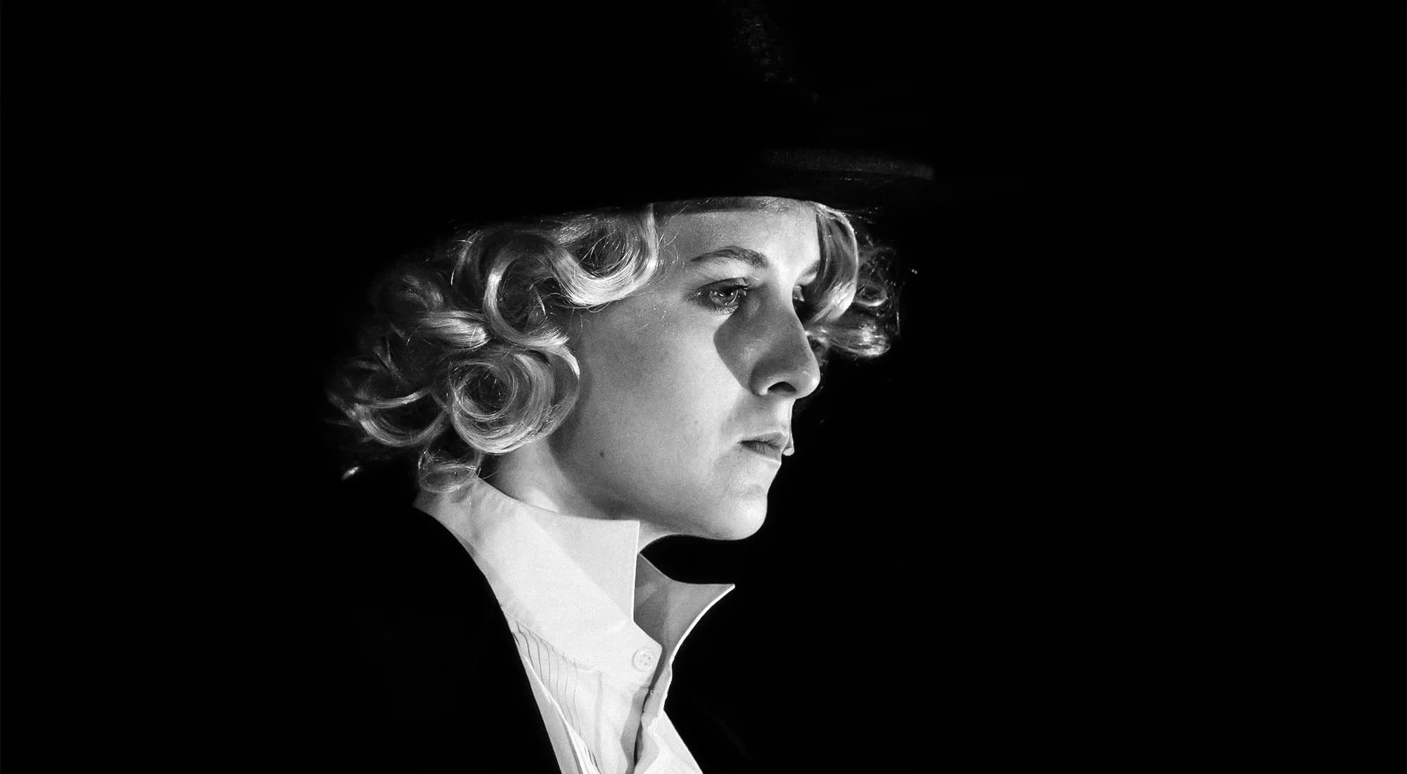 Vstupenka na divadelní představení Být Marlene Dietrich ve Studiu Ypsilon