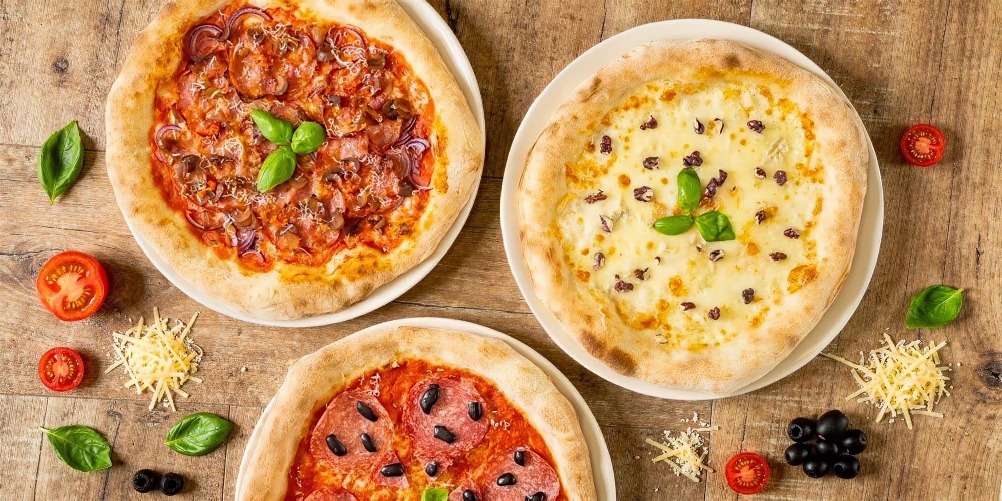1 či 2 pizzy dle výběru: šunková, sýrová, s kari kuřetem i podzimní krémová