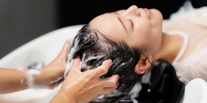 Dopřejte péči svým vlasům i pokožce: japonské head spa –⁠⁠⁠⁠⁠⁠ Relax, Premium i Deluxe