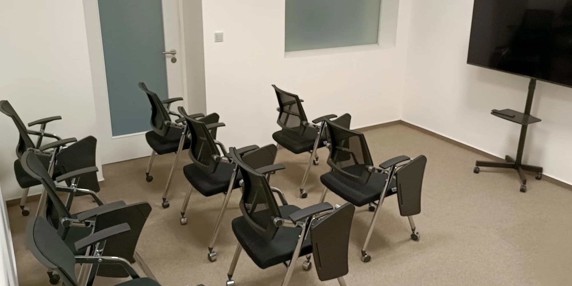 Základní kurz práce s AI pro seniory i dospělé vč. studijních materiálů