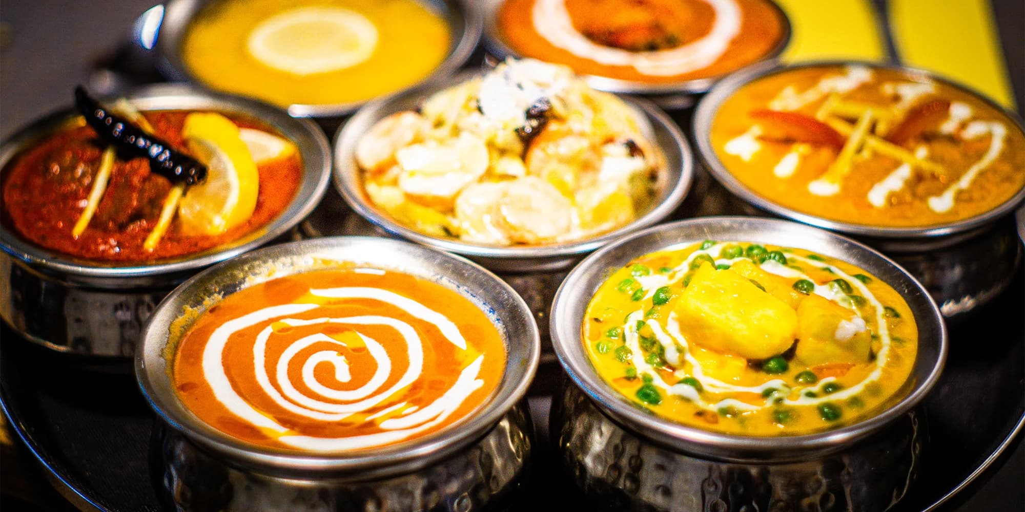500–2 000 Kč na cokoliv v indické restauraci Pak Indian Masala