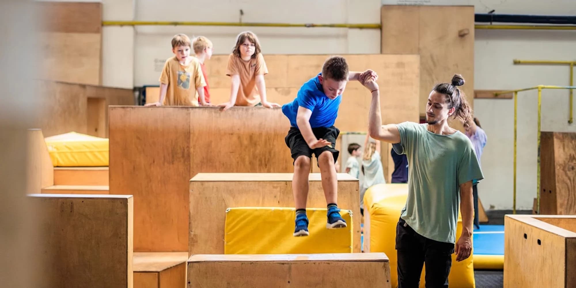 Parkour pro rodiče s dětmi: 120 minut společného tréninku v In Motion Academy