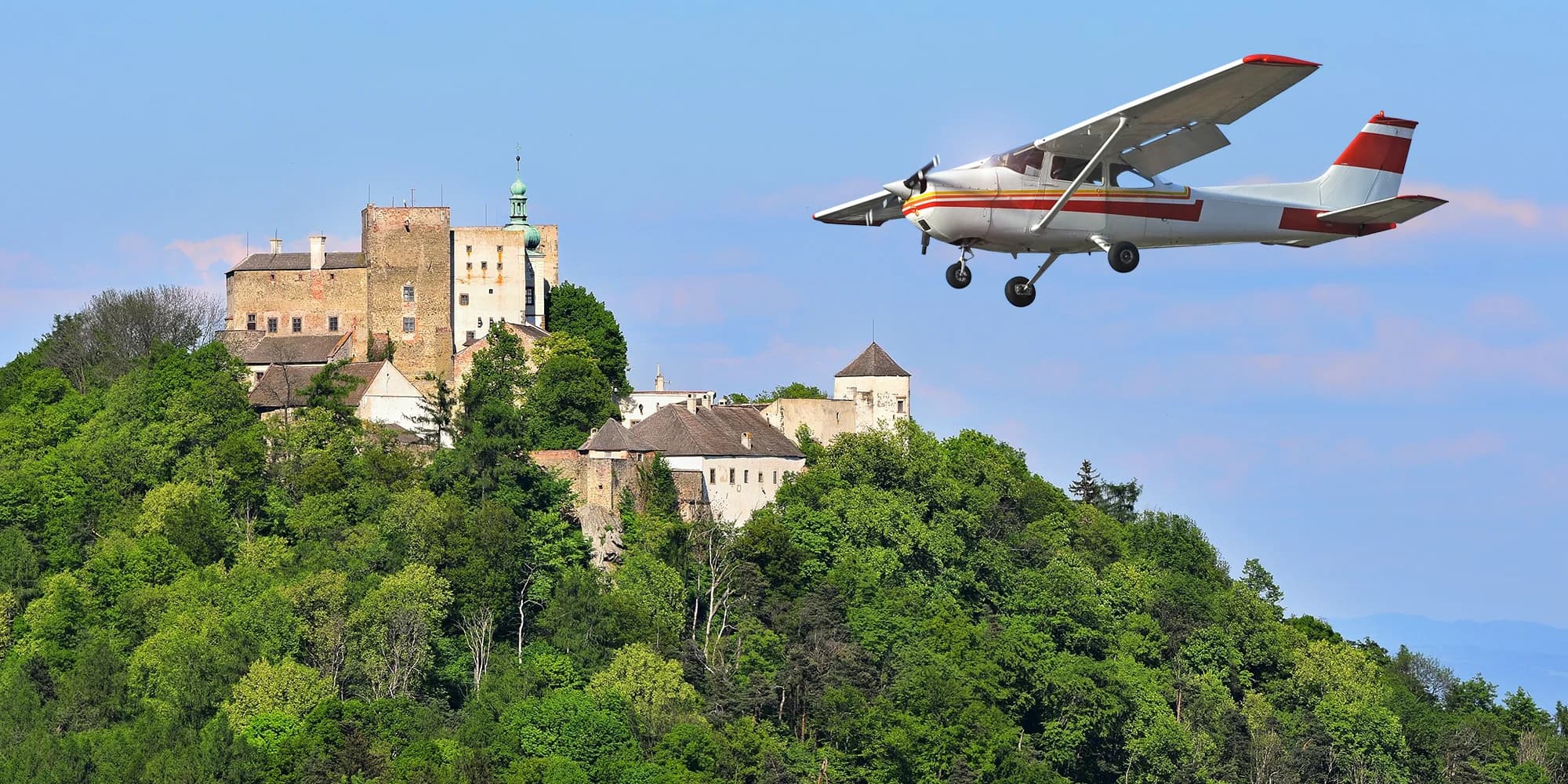 Vzhůru do oblak: 20–60 minut letu letadlem Antonov, Bristell nebo Cessna 172 pro až 12 osob