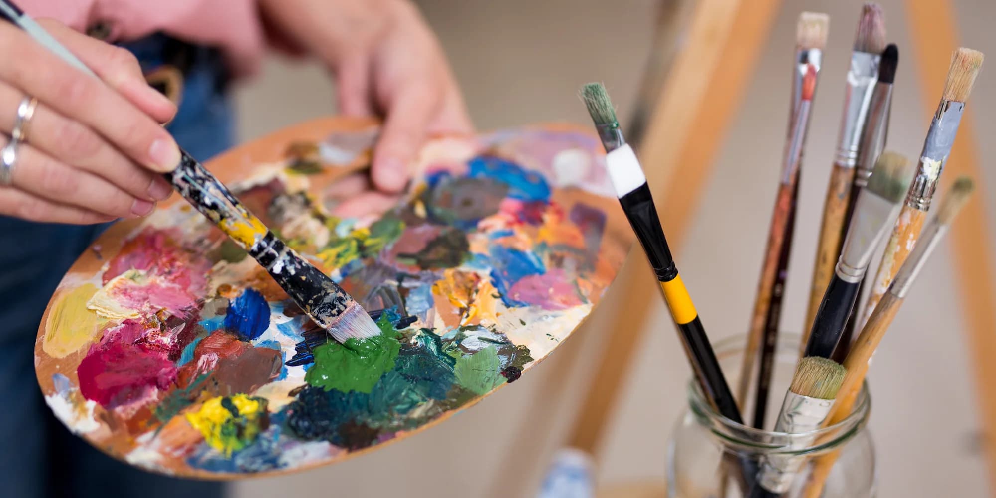 Objevte kouzlo umění: individuální výtvarné lekce s profesionální malířkou Delafruz Baghirovou