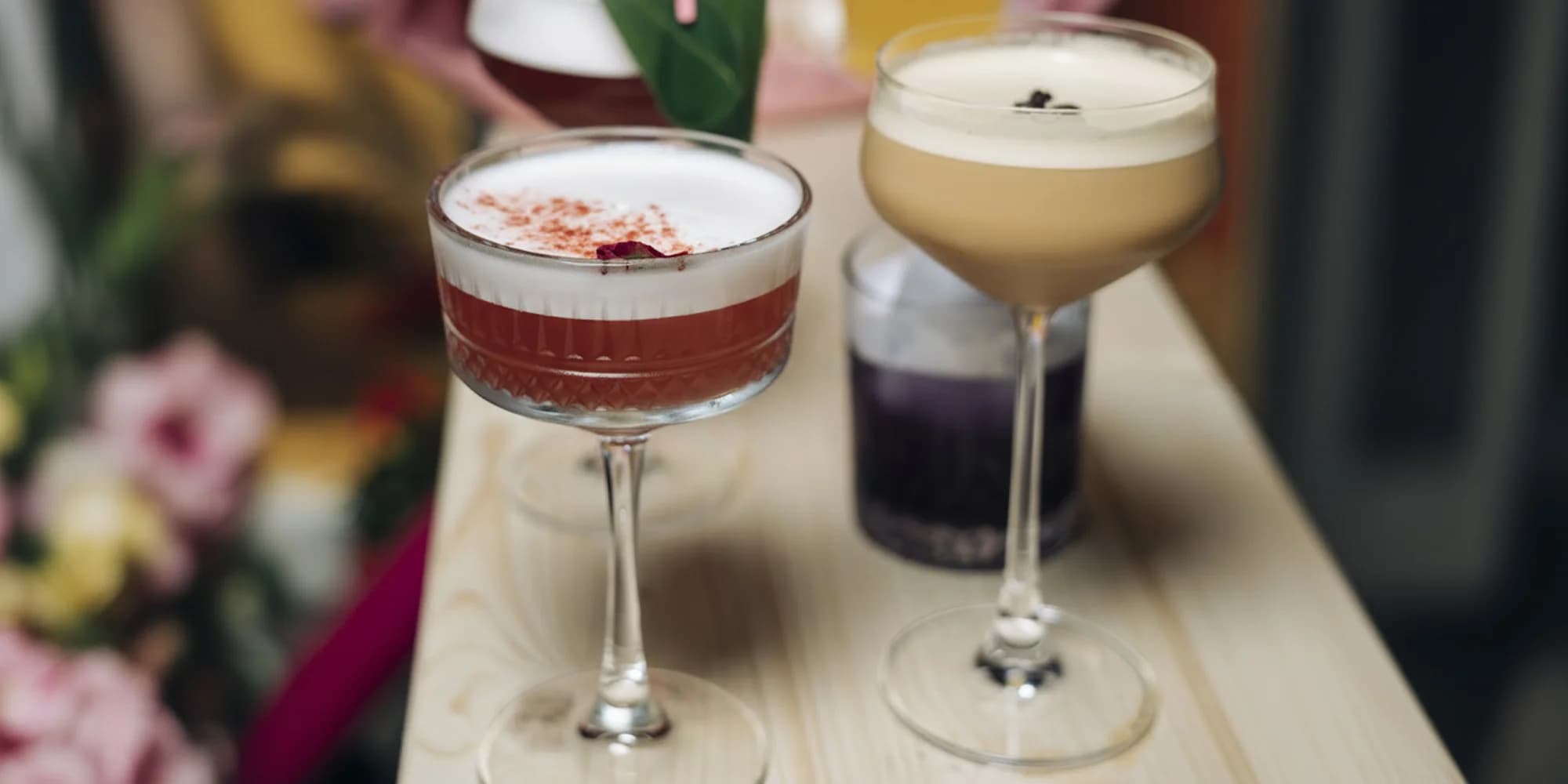 Masterclass přípravy tří koktejlů s barmanem nebo degustace šesti pálenek i s občerstvením