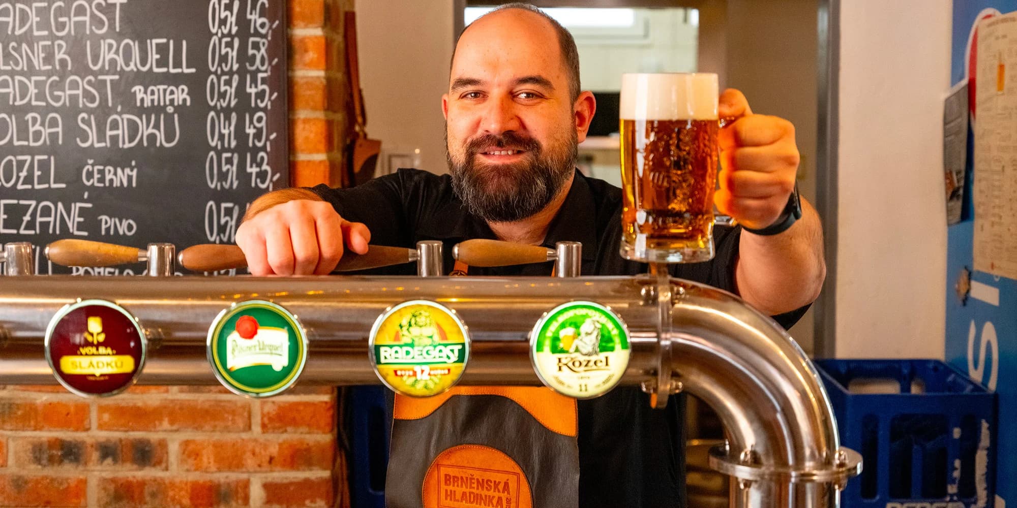 Škola čepování piva Radegast 12°: zážitek o délce 2 hod. pro 1–5 osob