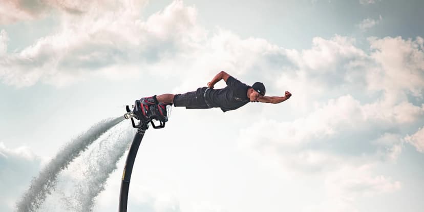Akční all-in-one lekce od Petra Civína: na výběr flyboard, skútr, hoverboard, paddleboard, skimboard i e‑foil