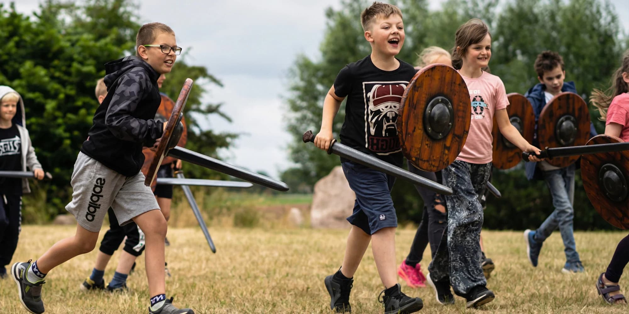 Letní příměstský fantasy tábor pro děti v Brně: dobrodružství a týmové hry