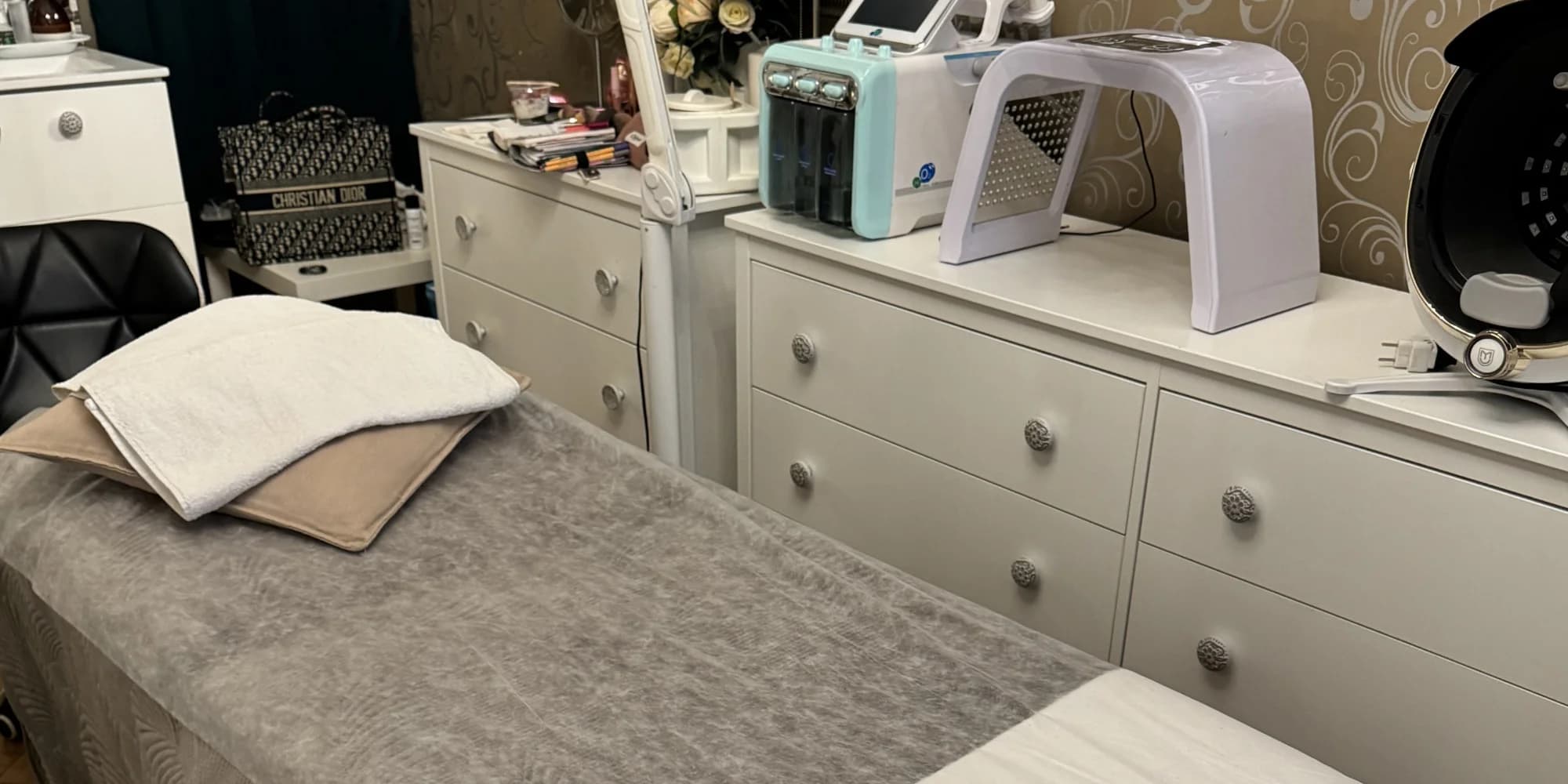 Úprava, barvení i laminace obočí a lash lifting v centru Prahy