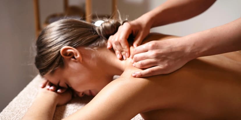 Luxusní relaxační rituál Černá orchidej: 90 či 120 min. masážního uvolnění