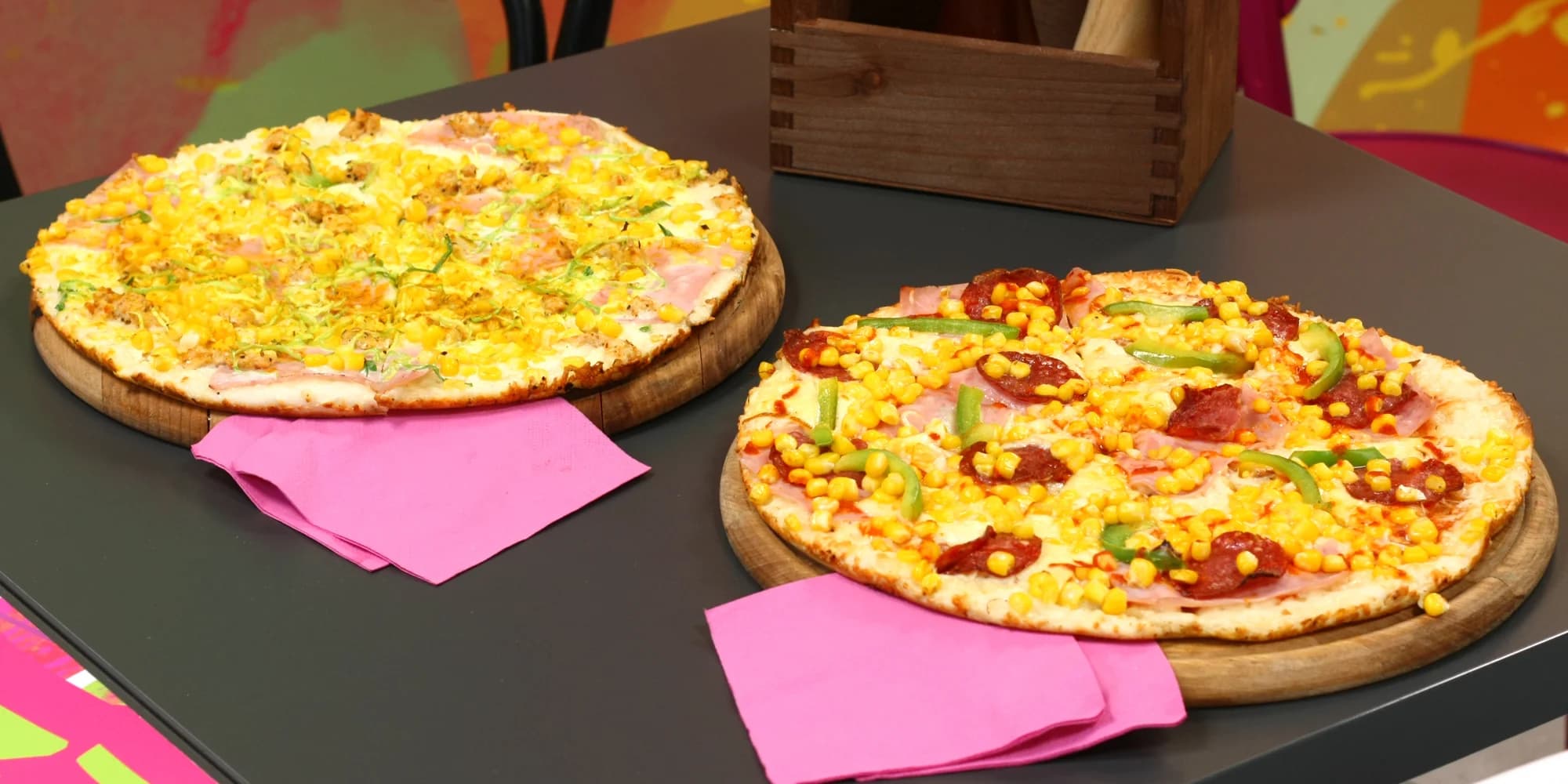 1 nebo 2 Chacharovy pizzy o průměru 32 nebo 45 cm, více než 20 druhů