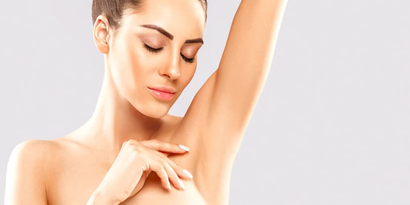 Šetrná a efektivní depilace cukrovou pastou: bikini line i podpaží