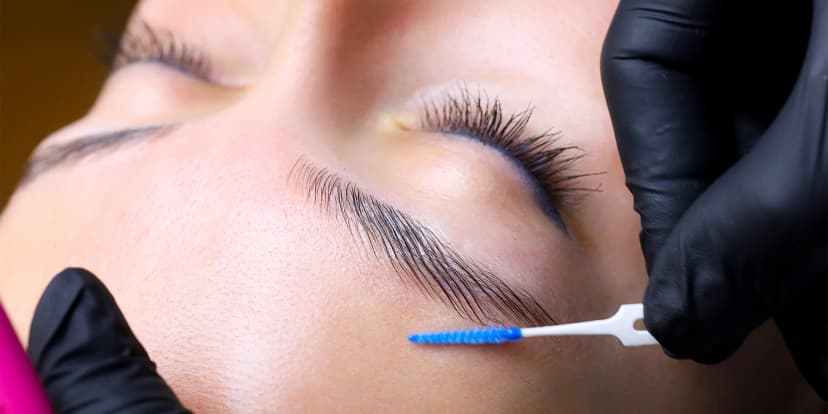 Pro krásný pohled: laminace obočí či lash lifting řas i balíček obou procedur nebo permanentka