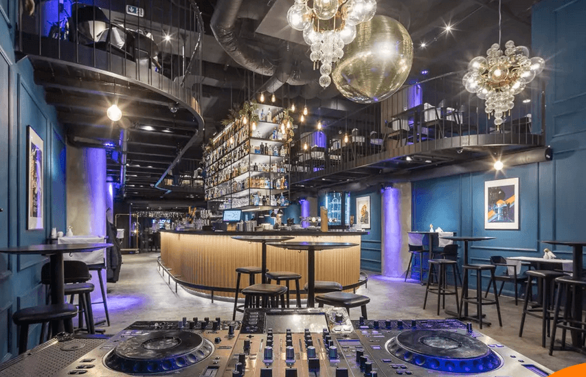 Dárkový poukaz do restaurace Talíř