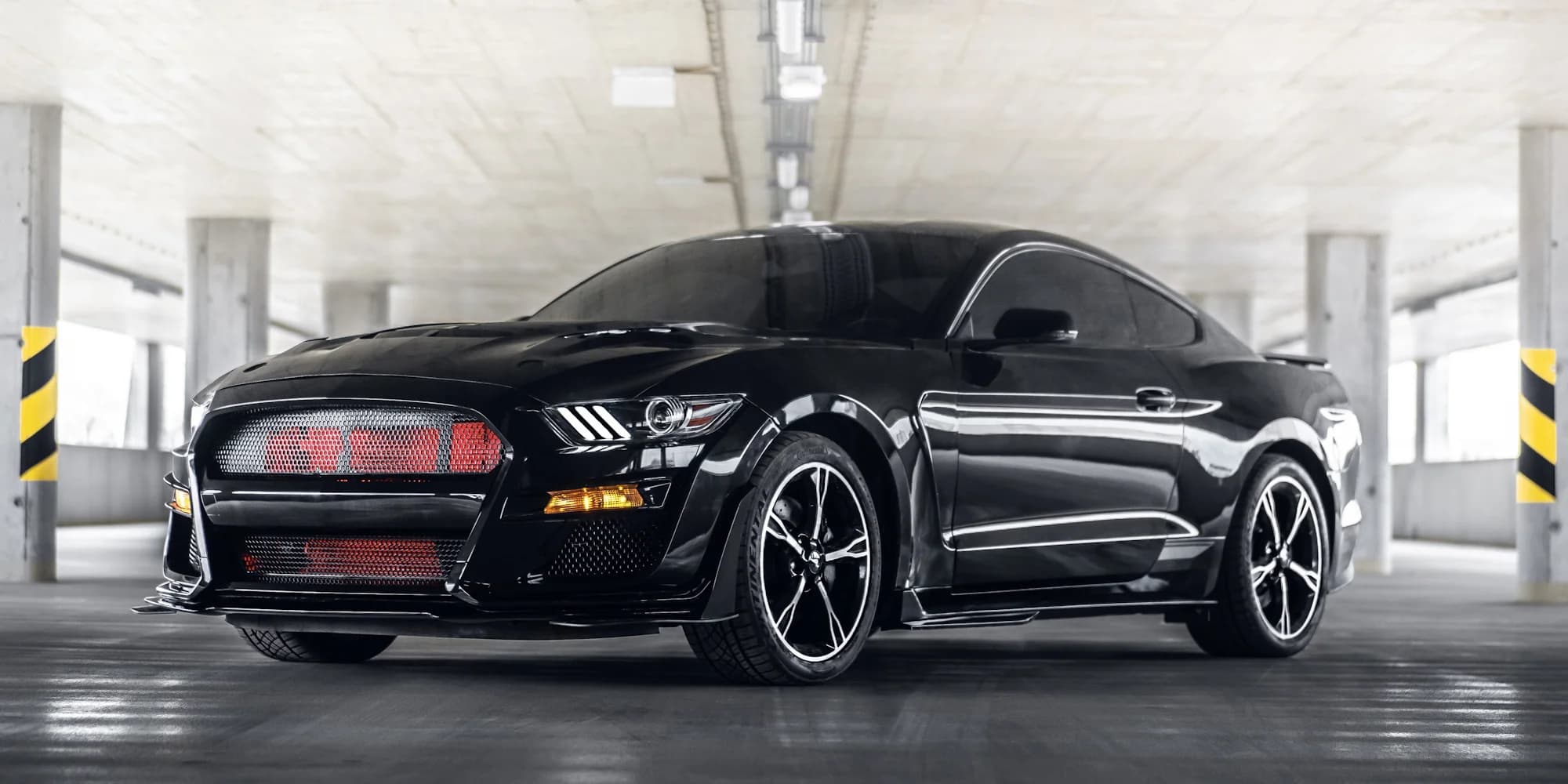 Pronájem Fordu Mustang GT Shelby paket: až 48 hod. ve všední dny