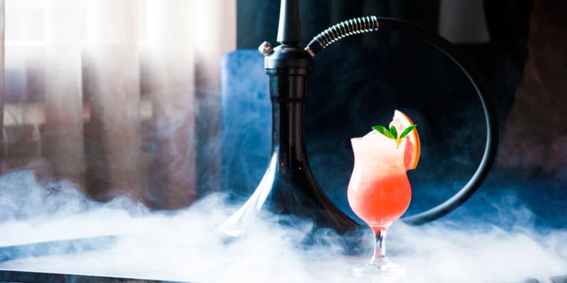 2 libovolné drinky dle výběru i vodní dýmka s mixem tabáků