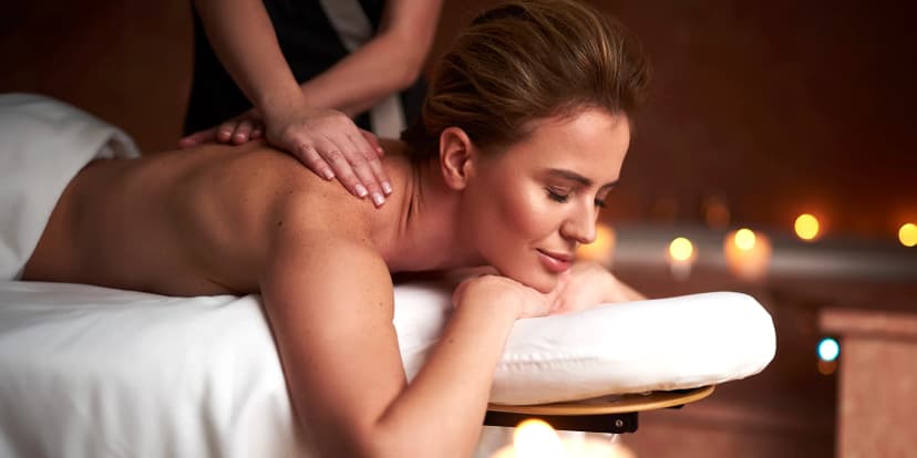 Relaxační balíčky pro 1-2 osoby: zábaly, různé typy masáží, uhličitá koupel, vibrační pás a další