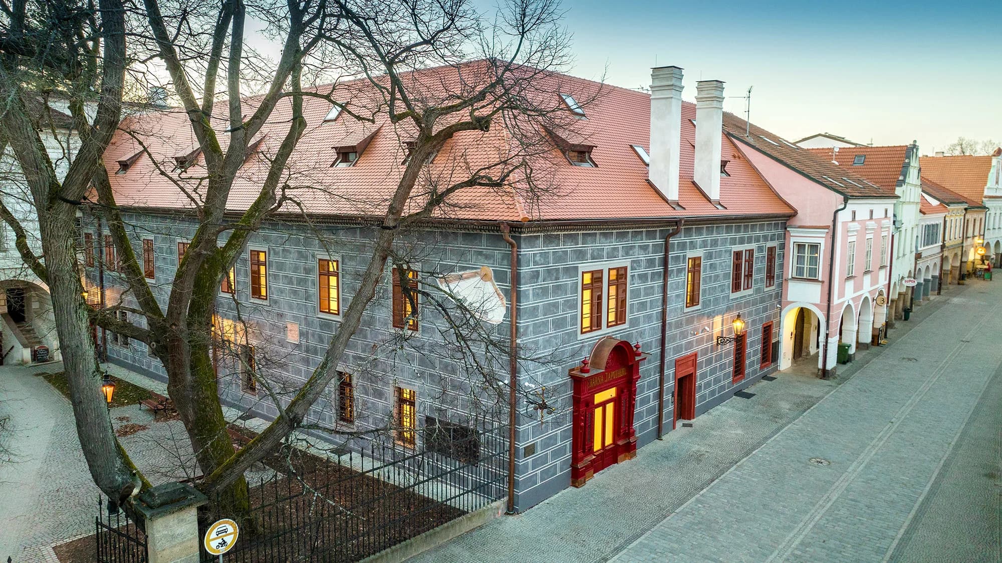 Na okamžik do historie: prohlídky renesanční Zámecké lékárny, různé okruhy a témata