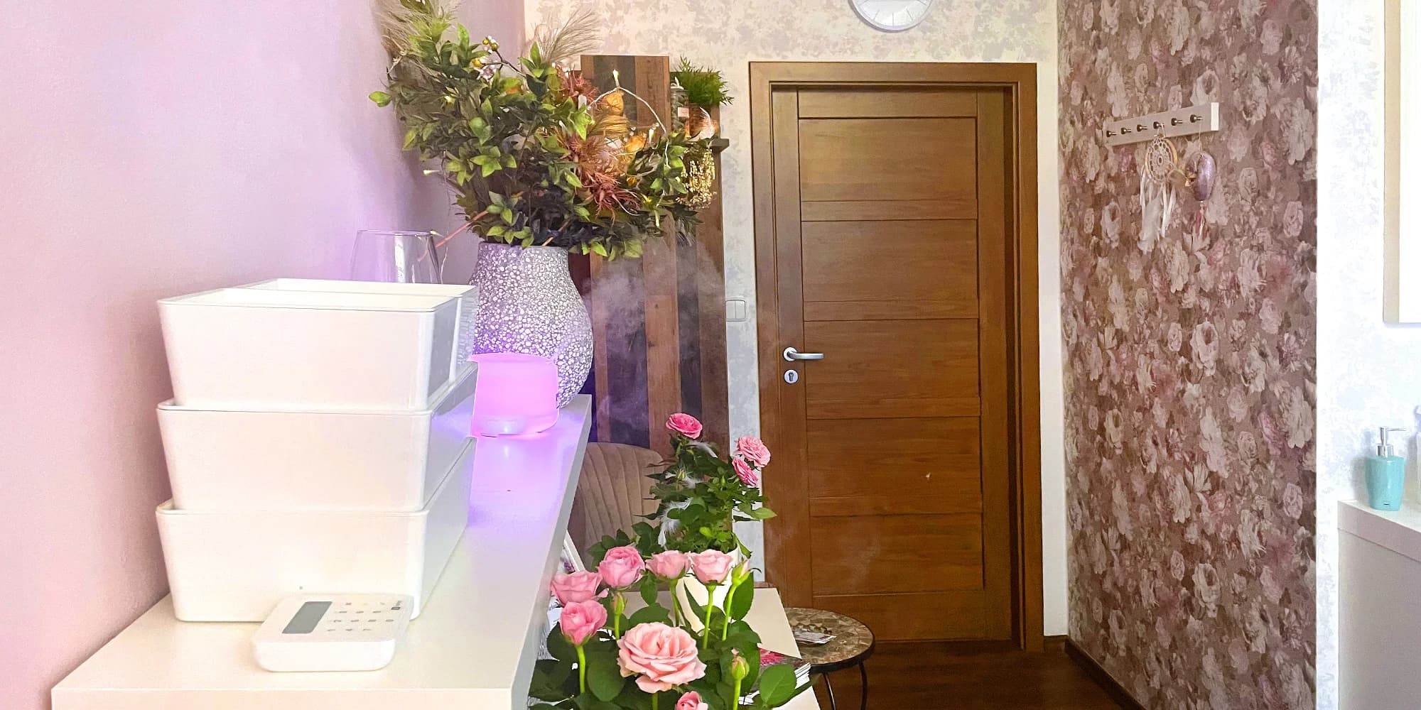 Luxusní kosmetická péče pro muže: omlazení a čištění pleti, maska, zábal nebo přípravky s molekulou C60