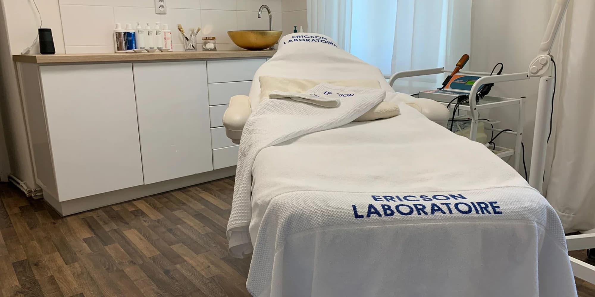 Luxusní kosmetické ošetření: biostimulační laser nebo laminace obočí i řas