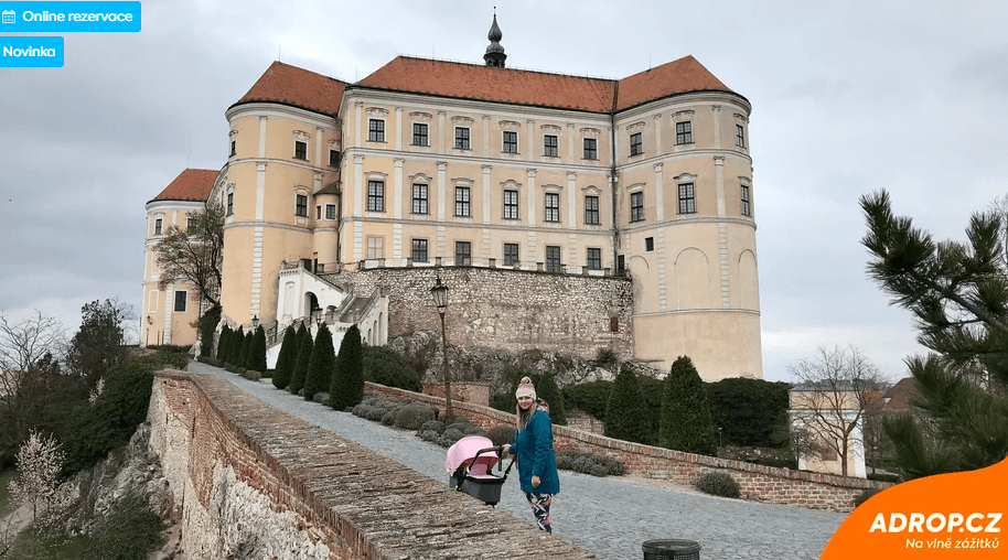Bílá paní mikulovská: Venkovní úniková hra