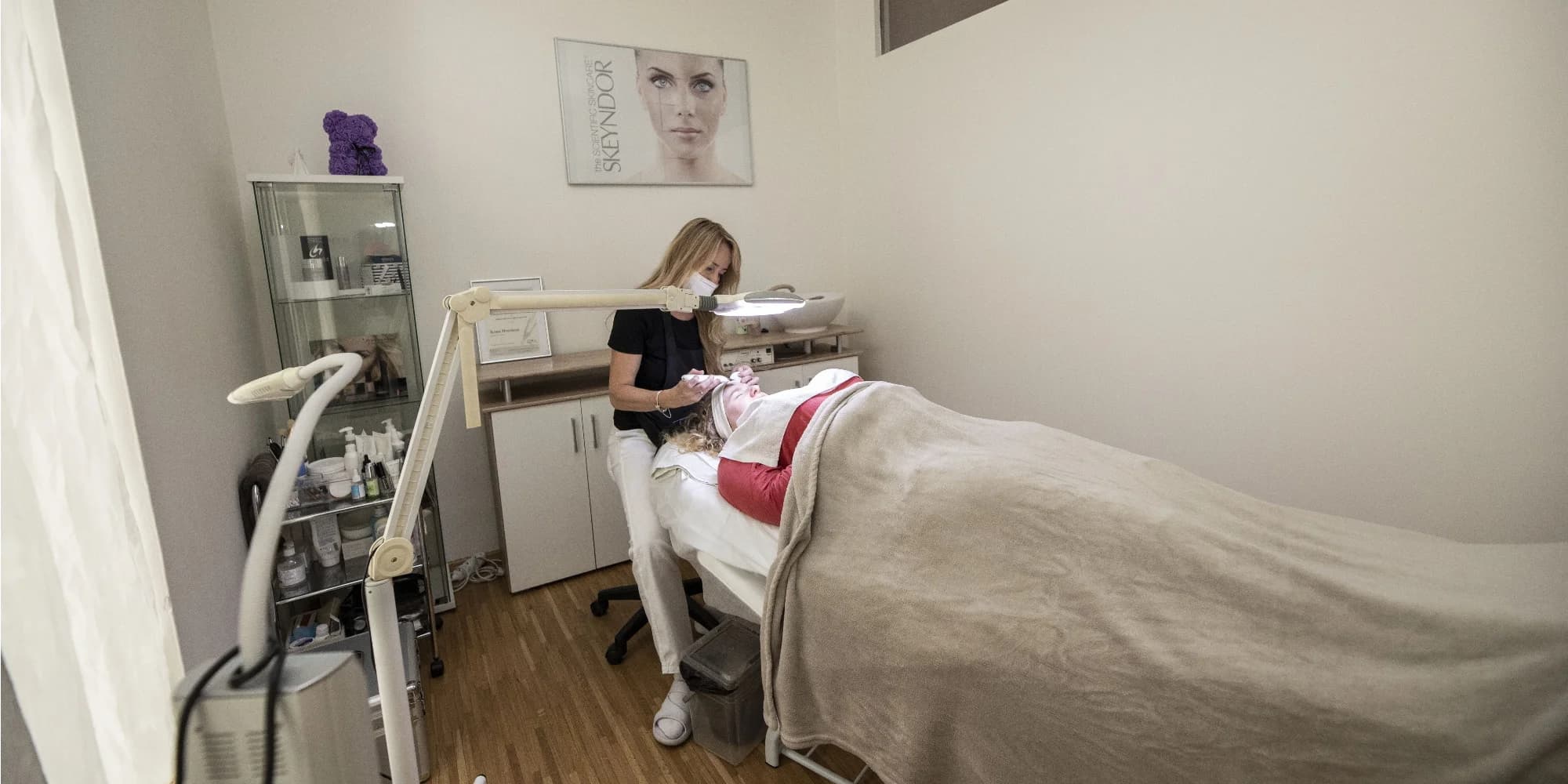 Zářivá pleť: základní i kompletní kosmetická péče vč. závěrečné masáže