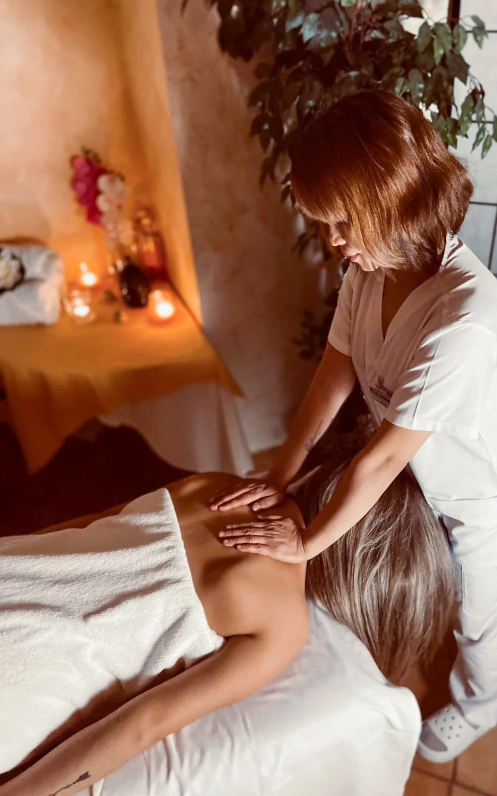 60 minut thajské masáže v luxusním wellness: relaxační olejová nebo klasická