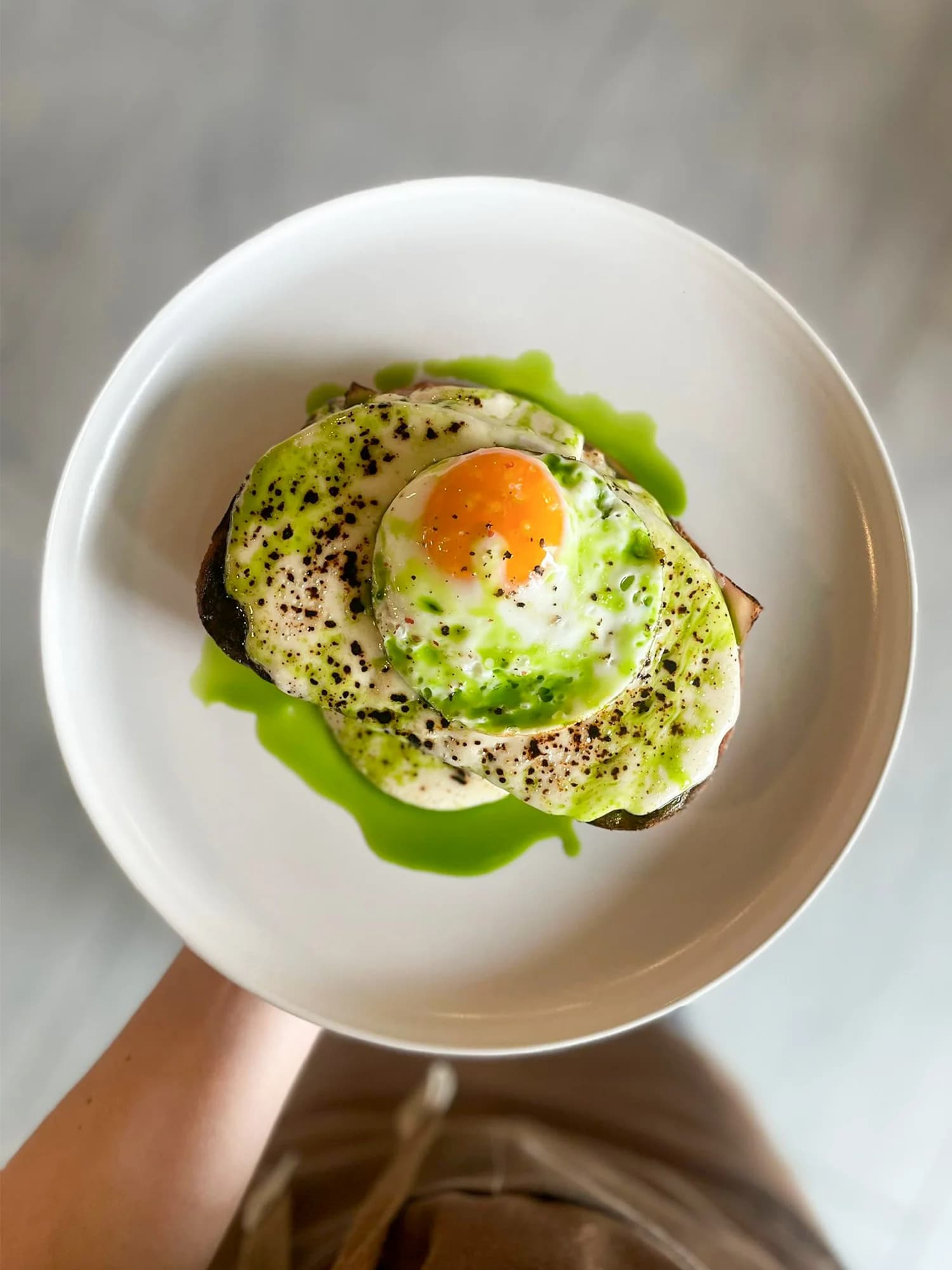 Víkendový brunch i vč. nápoje: taco s trhaným masem, croque madame i vejce Benedikt