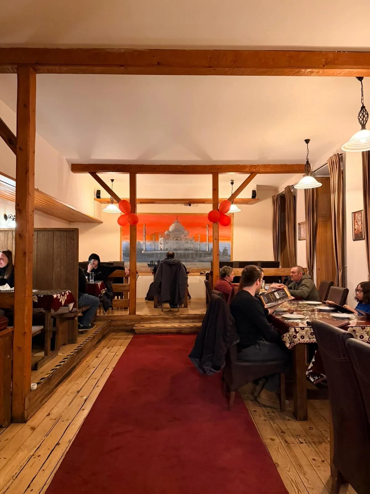 Indické masové i vegetariánské menu pro 2 osoby v centru Prahy