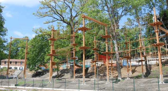 Lanové centrum Trinity Cheb - s výhlídkou na chebský hrad