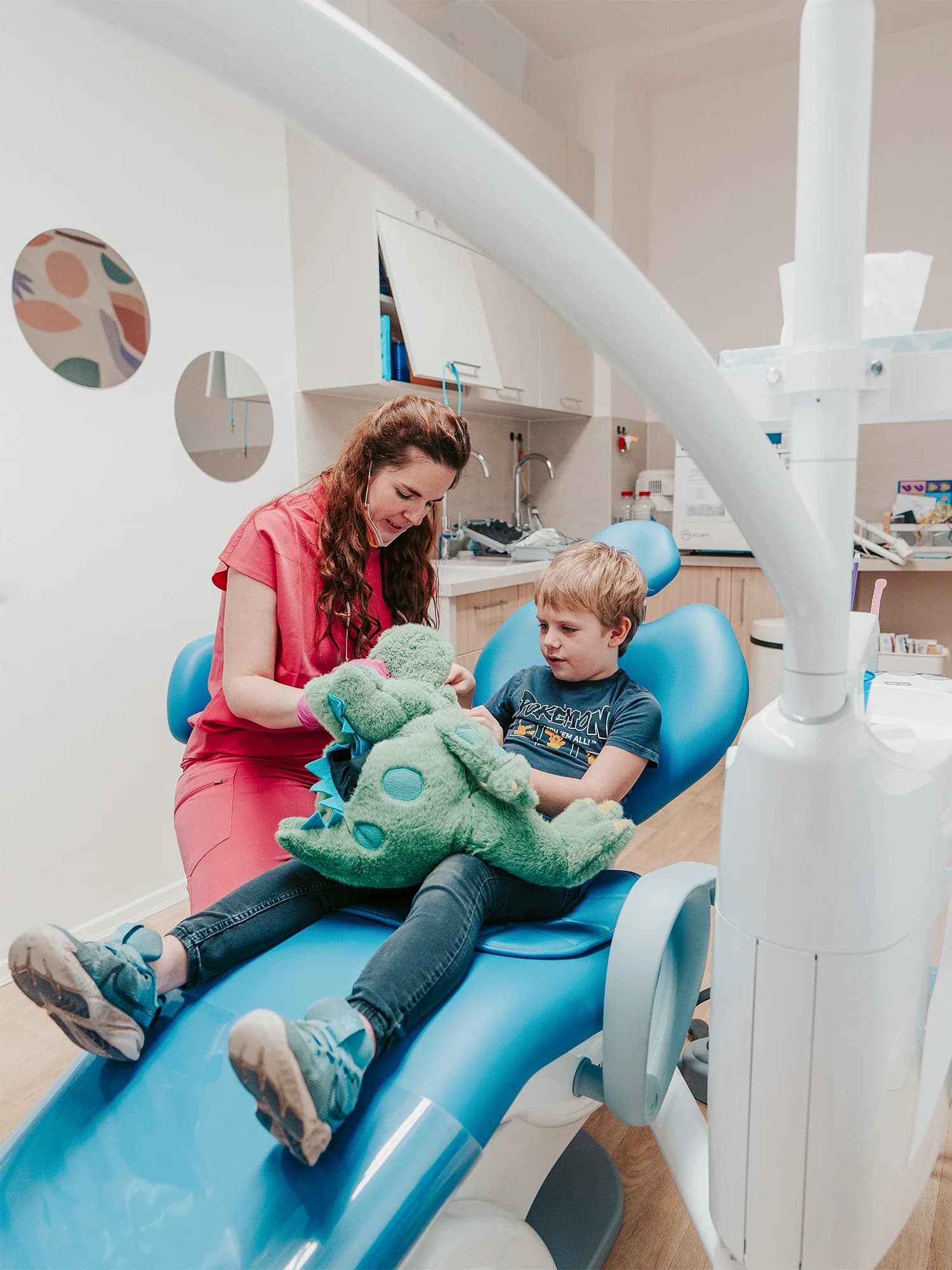 Dentální hygiena bez obav: kompletní péče včetně airflow pro dospělé i děti