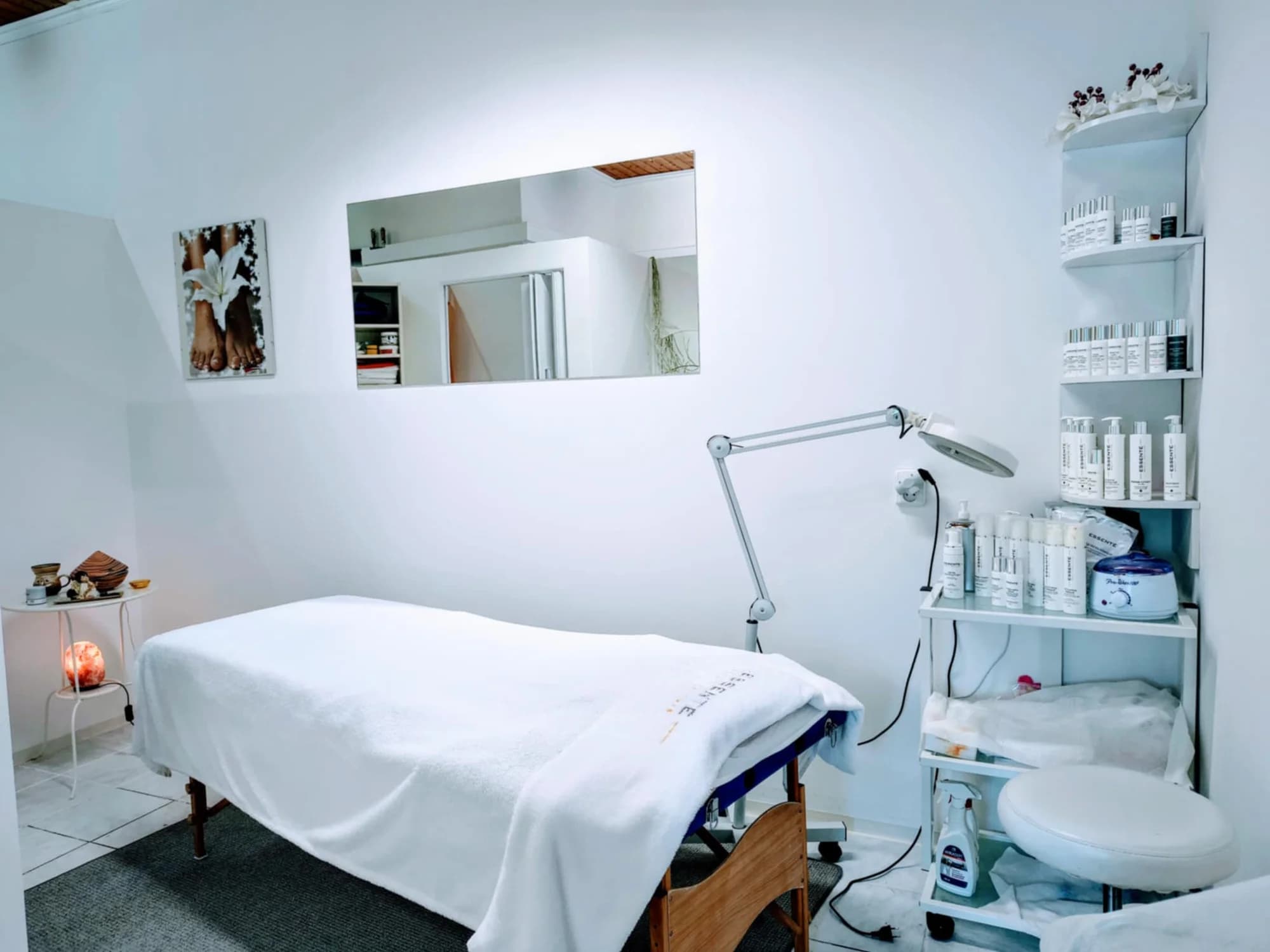 Medová detoxikační či relaxační masáž zad i vč. kosmetického ošetření