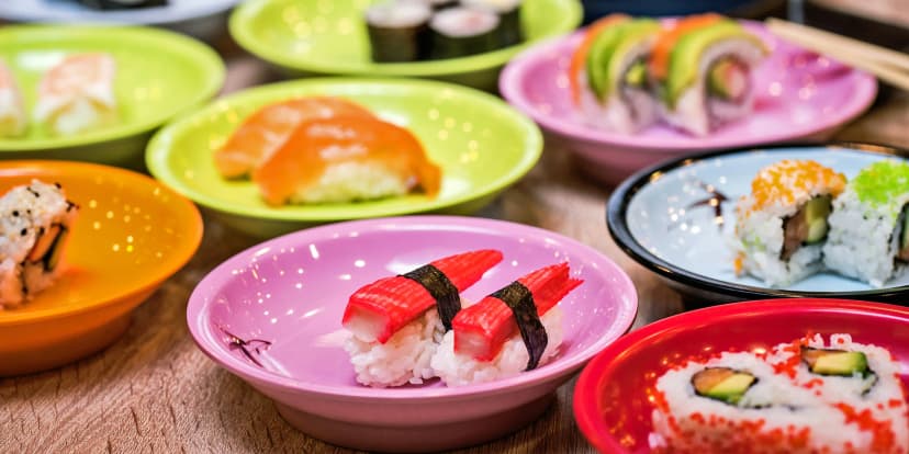 Running sushi: 2 hodiny neomezené konzumace sushi a dalších asijských specialit