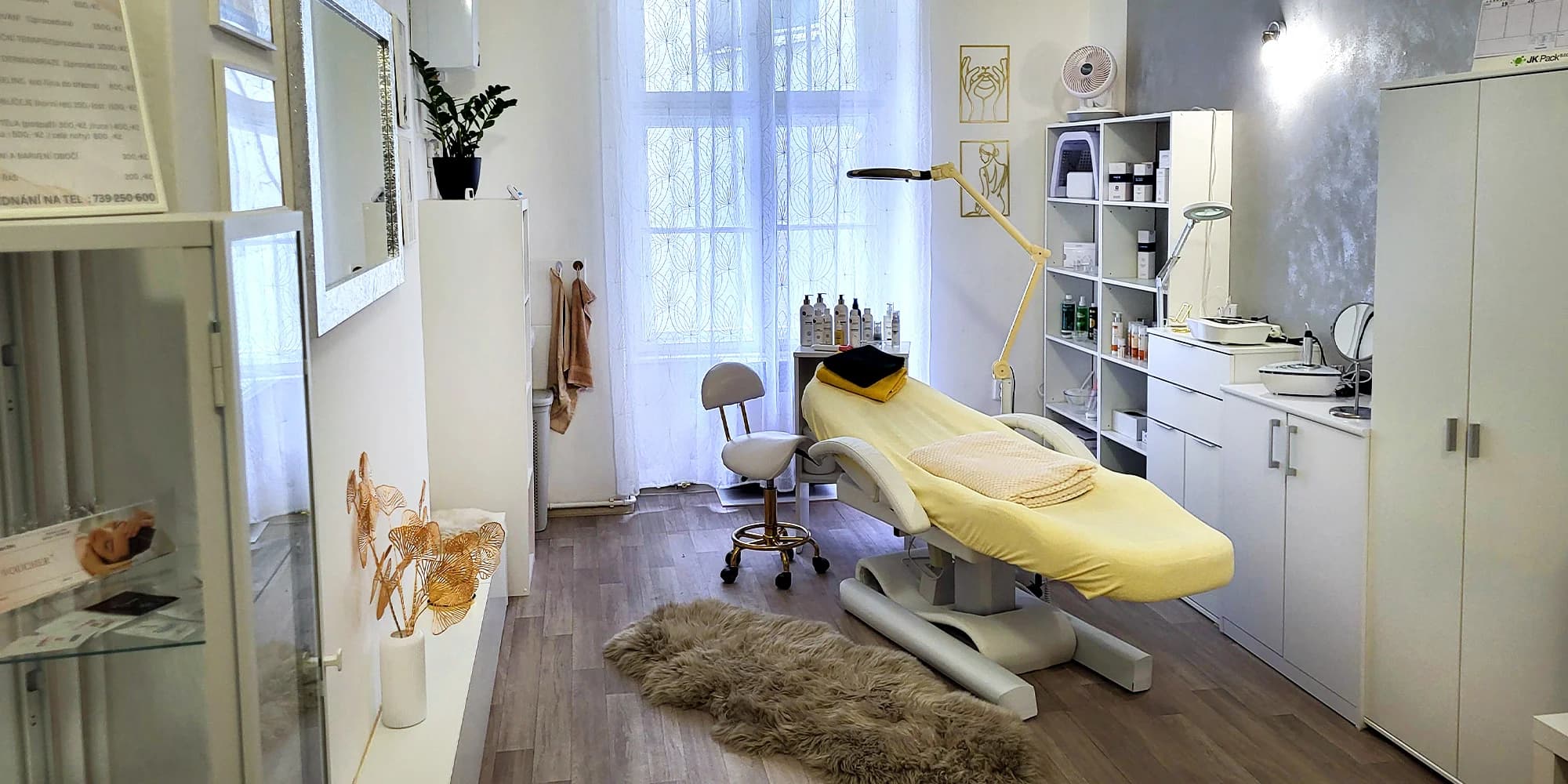Péče o pleť a tělo: lifting obličeje, anti-age ošetření, radiofrekvence, PDT terapie i epilace nohou